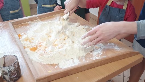 Warsztaty kulinarne „Wielkanocne babeczki”