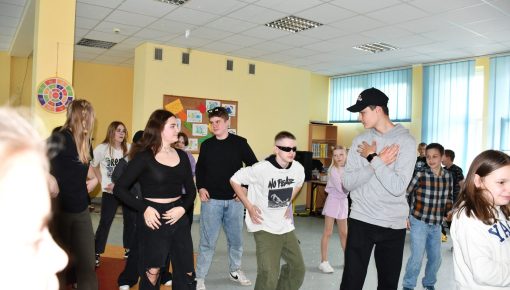 Bawić  się też potrafimy.